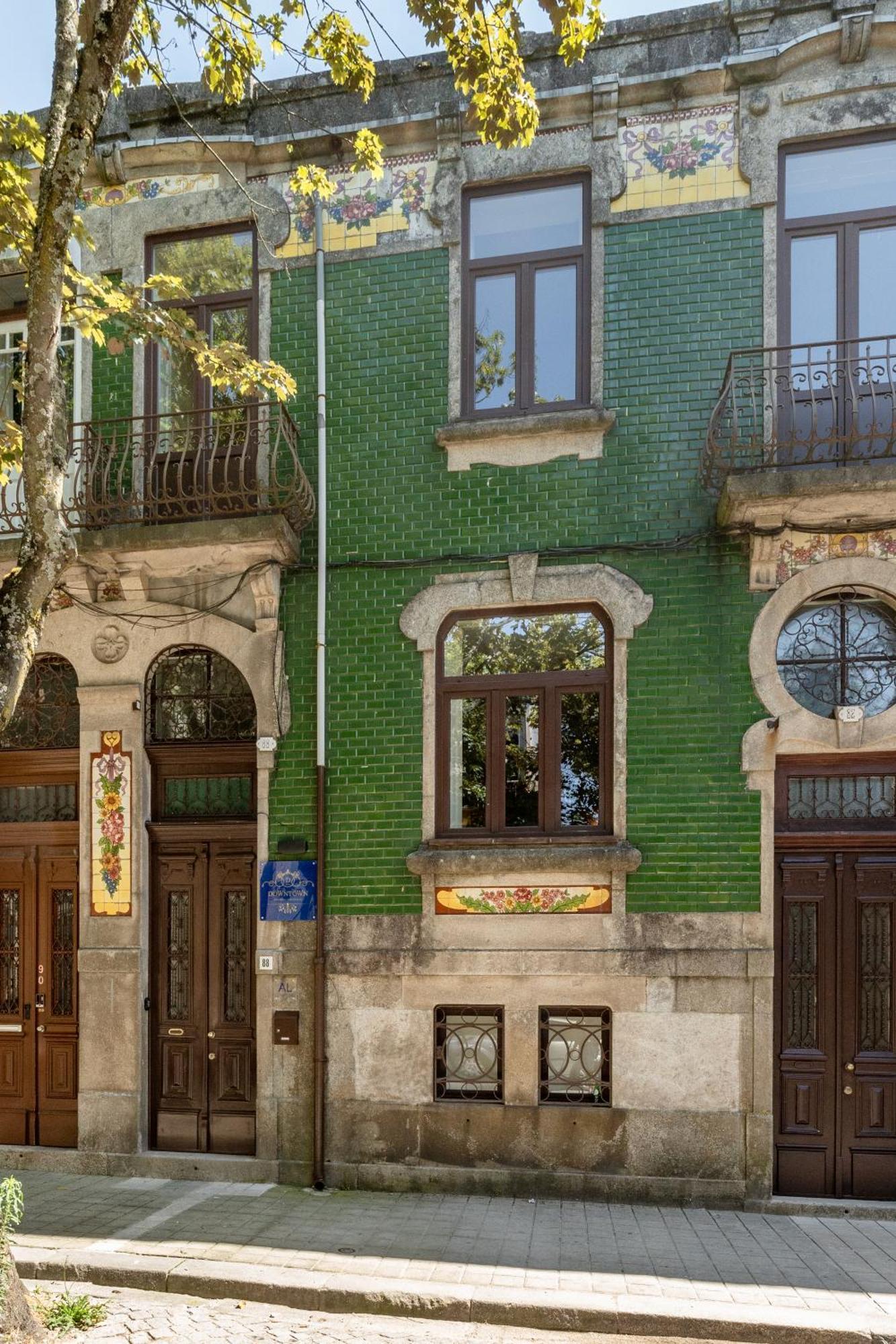 Downtown Grand Houses Порту Экстерьер фото